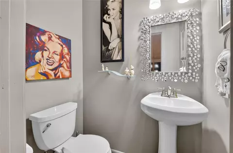 Bath - 602 SE 19th St, Ocala, FL 34471 photo 5 of 5
