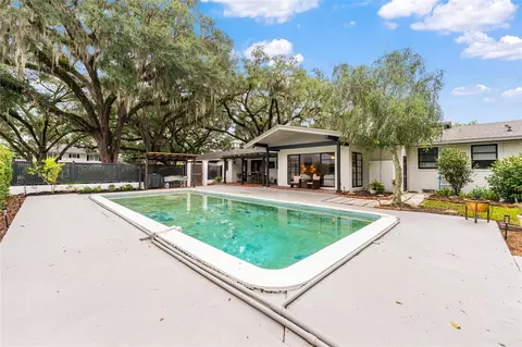 Exterior - 1237 SE 8th St, Ocala, FL 34471 photo 14 of 28