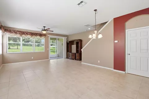Living - 1668 W Spring Meadow Loop, Lecanto, FL 34461 photo 2 of 3