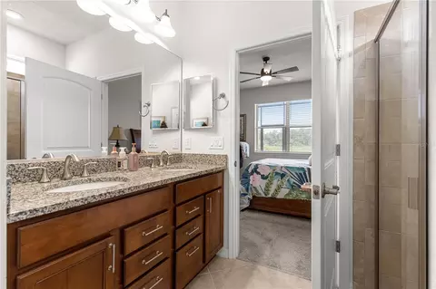 Bath - 9725 SW 63rd Loop, Ocala, FL 34481 photo 3 of 4