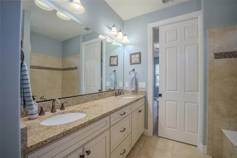 Bath - 9576 SW 65th Pl, Ocala, FL 34481 photo 4 of 4