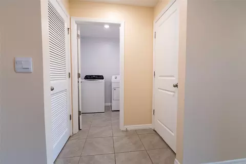 Entry Way - 6747 SE 3rd Loop, Ocala, FL 34472 photo 3 of 6