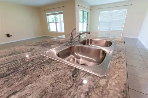 Kitchen - 6747 SE 3rd Loop, Ocala, FL 34472 photo 7 of 9