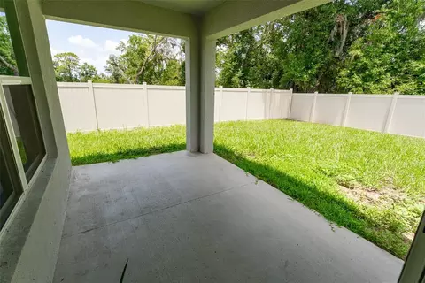 Exterior - 6747 SE 3rd Loop, Ocala, FL 34472 photo 2 of 7
