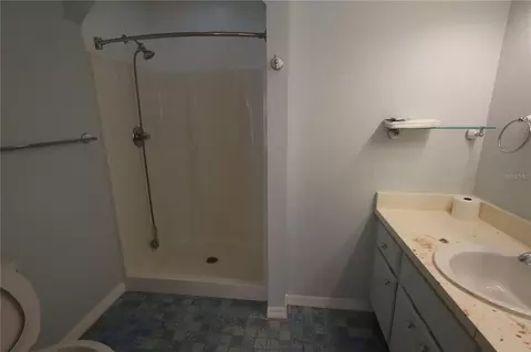 Bath - 8 Hemlock Ter, Ocala, FL 34472 photo 1 of 2