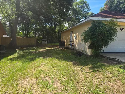 31 Pine Cir, Ocala, FL 34472 photo 2