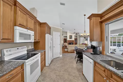 Kitchen - 2319 SE 30th St, Ocala, FL 34471 photo 5 of 5