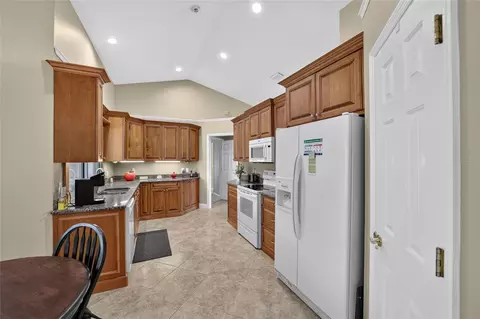 Kitchen - 2319 SE 30th St, Ocala, FL 34471 photo 1 of 5