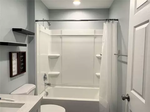 Bath - 6486 SW 129th St, Ocala, FL 34473 photo 4 of 4