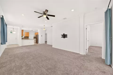Living - 7935 SW 89th Ter, Ocala, FL 34481 photo 2 of 4
