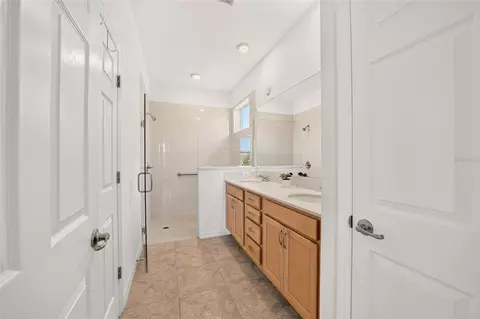Bath - 7935 SW 89th Ter, Ocala, FL 34481 photo 1 of 3