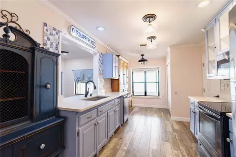 Kitchen - 4418 NE 4th St, Ocala, FL 34470 photo 2 of 6
