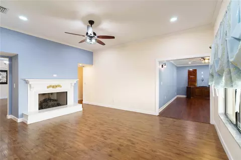 Living - 4418 NE 4th St, Ocala, FL 34470 photo 10 of 14
