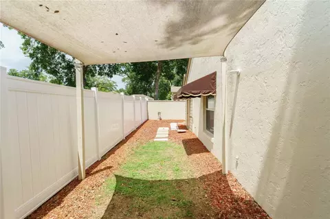 Exterior - 4418 NE 4th St, Ocala, FL 34470 photo 6 of 8
