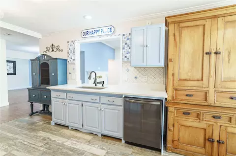 Kitchen - 4418 NE 4th St, Ocala, FL 34470 photo 5 of 6
