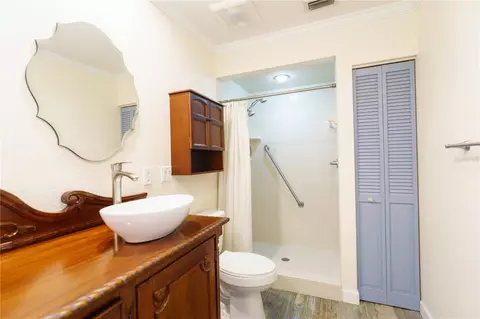 Bath - 4418 NE 4th St, Ocala, FL 34470 photo 2 of 3