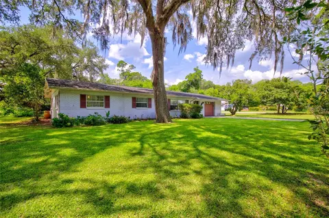 Exterior - 20934 Third Ave, Dunnellon, FL 34431 photo 4 of 16