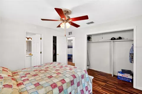 Bedroom - 20934 Third Ave, Dunnellon, FL 34431 photo 2 of 5