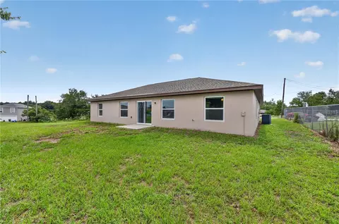Exterior - 7 Willow Run Dr, Ocala, FL 34472 photo 4 of 4