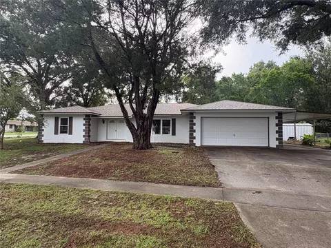 9202 N Abbot Dr, Citrus Springs, FL 34434