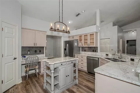 Kitchen - 5045 SW 2nd Ave, Ocala, FL 34471 photo 4 of 7