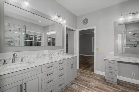 Bath - 5045 SW 2nd Ave, Ocala, FL 34471 photo 3 of 9