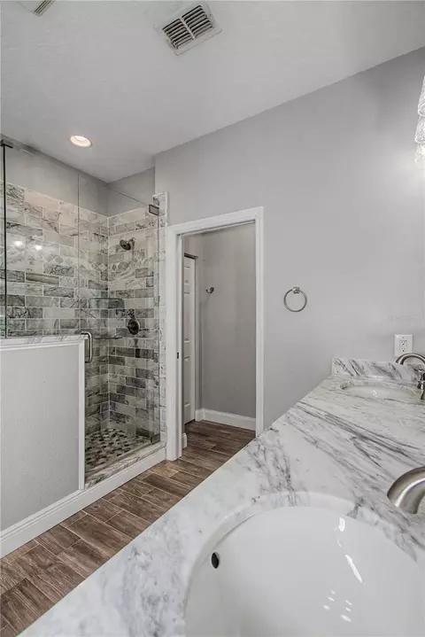 Bath - 5045 SW 2nd Ave, Ocala, FL 34471 photo 7 of 9