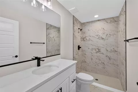 Bath - 3 Walnut Run Ct, Ocala, FL 34480 photo 1 of 2