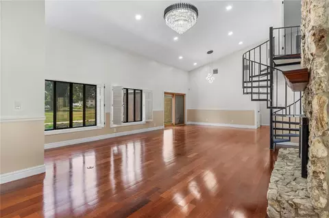 Living - 3261 SE 41st Pl, Ocala, FL 34480 photo 1 of 8