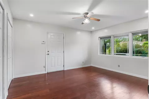Living - 3261 SE 41st Pl, Ocala, FL 34480 photo 7 of 8