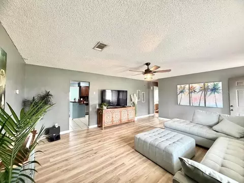 Living - 4263 Weldon Ave, Spring Hill, FL 34609 photo 2 of 6