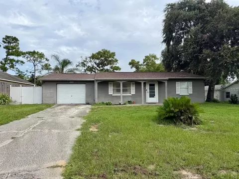 Exterior - 4263 Weldon Ave, Spring Hill, FL 34609 photo 2 of 4