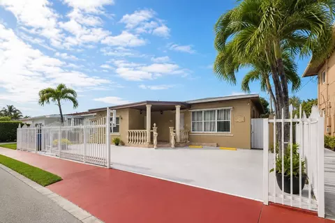 955 79th Ter, Miami Beach, FL 33141