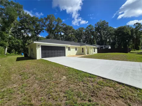 Exterior - 11 Sequoia Loop Pl, Ocklawaha, FL 32179 photo 5 of 11