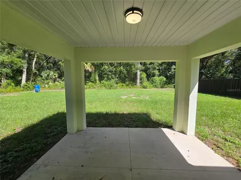 Exterior - 11 Sequoia Loop Pl, Ocklawaha, FL 32179 photo 10 of 11