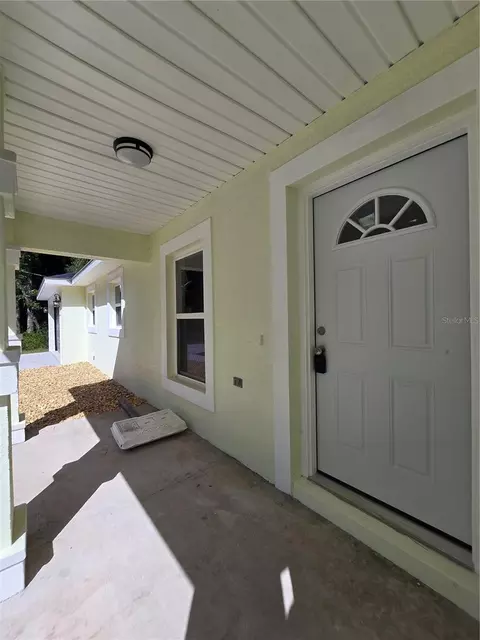 Exterior - 11 Sequoia Loop Pl, Ocklawaha, FL 32179 photo 8 of 11