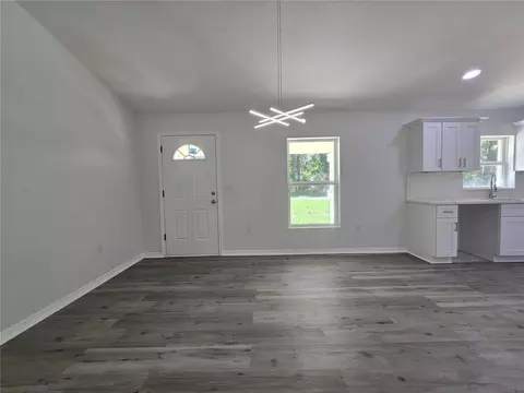 Living - 11 Sequoia Loop Pl, Ocklawaha, FL 32179 photo 2 of 7