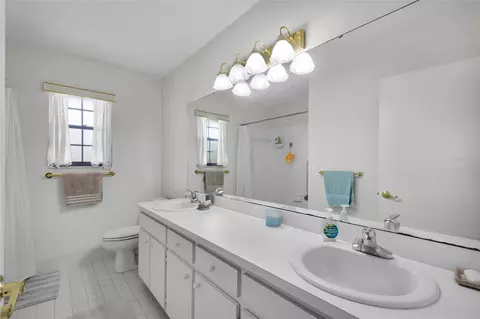 Bath - 2045 SE 32nd St, Ocala, FL 34471 photo 2 of 2