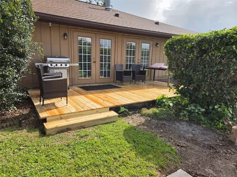 Exterior - 2045 SE 32nd St, Ocala, FL 34471 photo 3 of 4