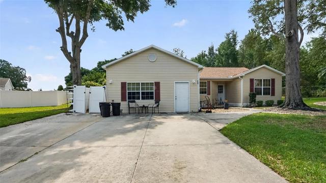 706 Murray Cir, Lady Lake, FL 32159