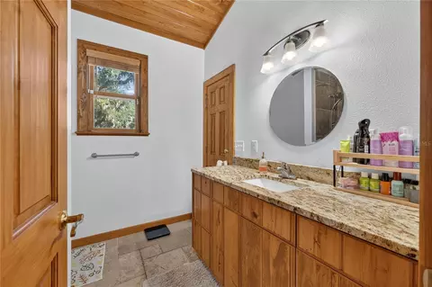 Bath - 1311 SE 17th Ave, Ocala, FL 34471 photo 8 of 9