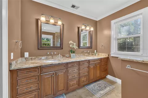 Bath - 1311 SE 17th Ave, Ocala, FL 34471 photo 2 of 9