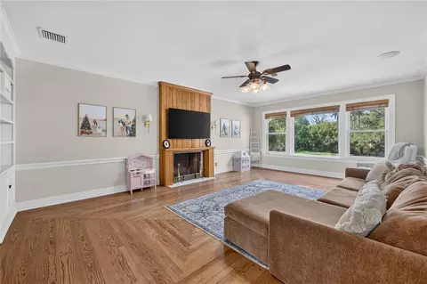 Living - 1311 SE 17th Ave, Ocala, FL 34471 photo 3 of 4