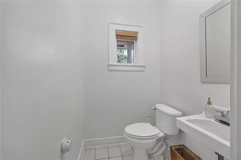 Bath - 1311 SE 17th Ave, Ocala, FL 34471 photo 7 of 9