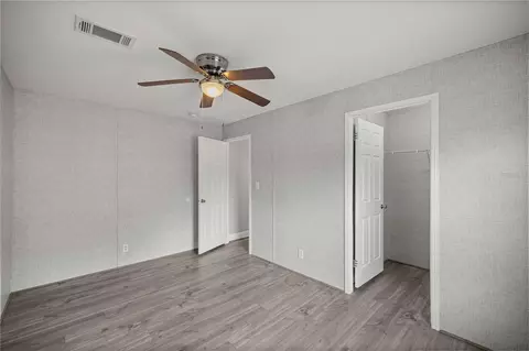 Bedroom - 122 SE 70th Cir, Ocala, FL 34472 photo 5 of 8