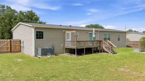 Exterior - 122 SE 70th Cir, Ocala, FL 34472 photo 3 of 6