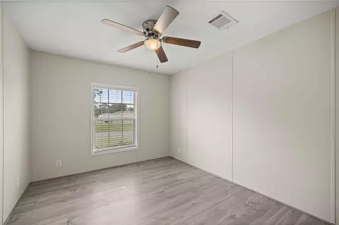 Bedroom - 122 SE 70th Cir, Ocala, FL 34472 photo 2 of 8