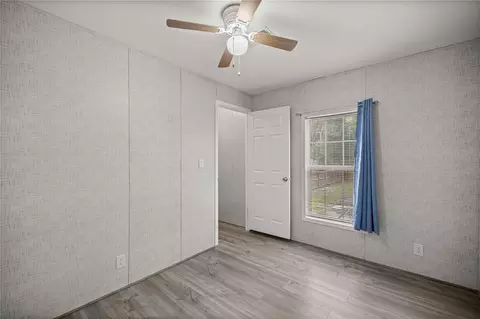 Bedroom - 122 SE 70th Cir, Ocala, FL 34472 photo 4 of 8