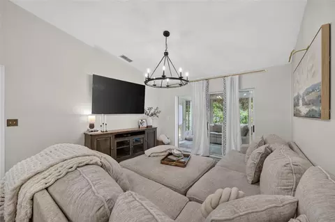 Living - 2429 SE 18th Cir, Ocala, FL 34471 photo 2 of 5