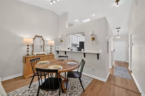 Dining - 2429 SE 18th Cir, Ocala, FL 34471 photo 2 of 3